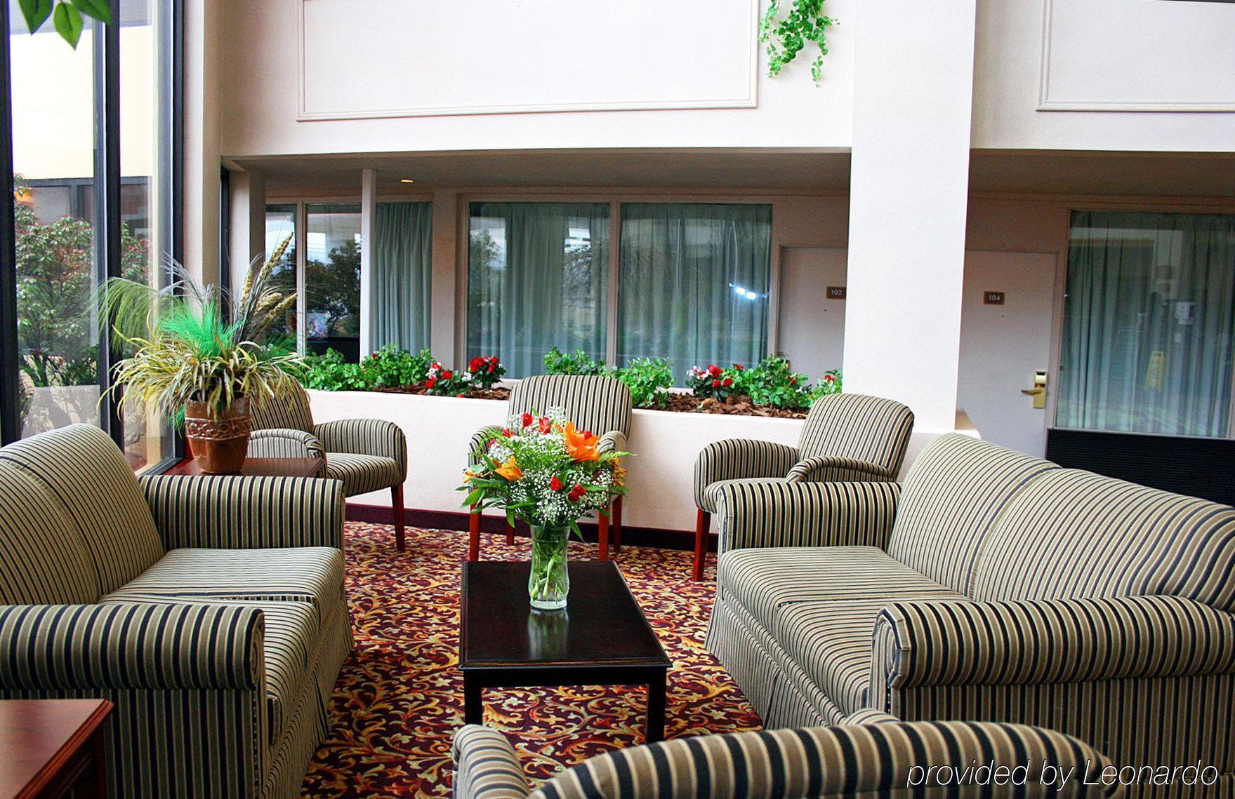 Holiday Inn Scranton East - Dunmore, An Ihg Hotel Exteriör bild